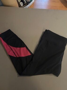 Soma Black Leggings with Pink Mesh Panel